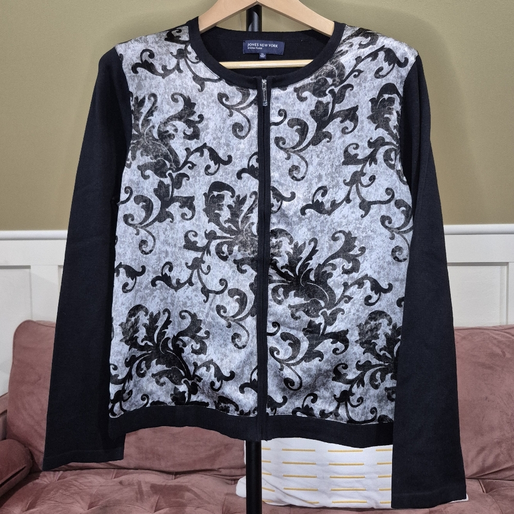 Jones New York Black and Gray Patterned Cardigan